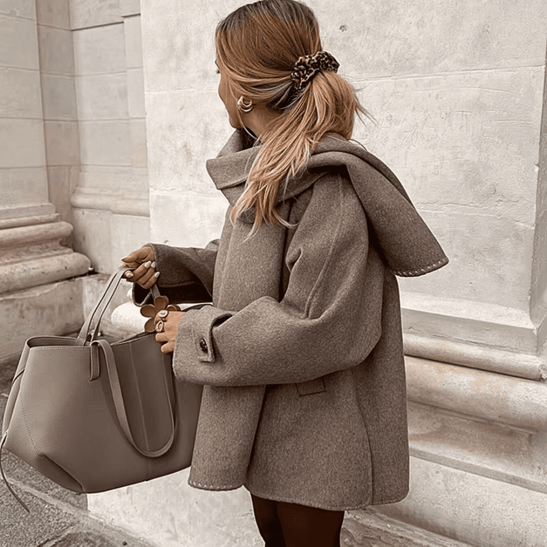 Chic Wool-Look Poncho with Scarf Collar