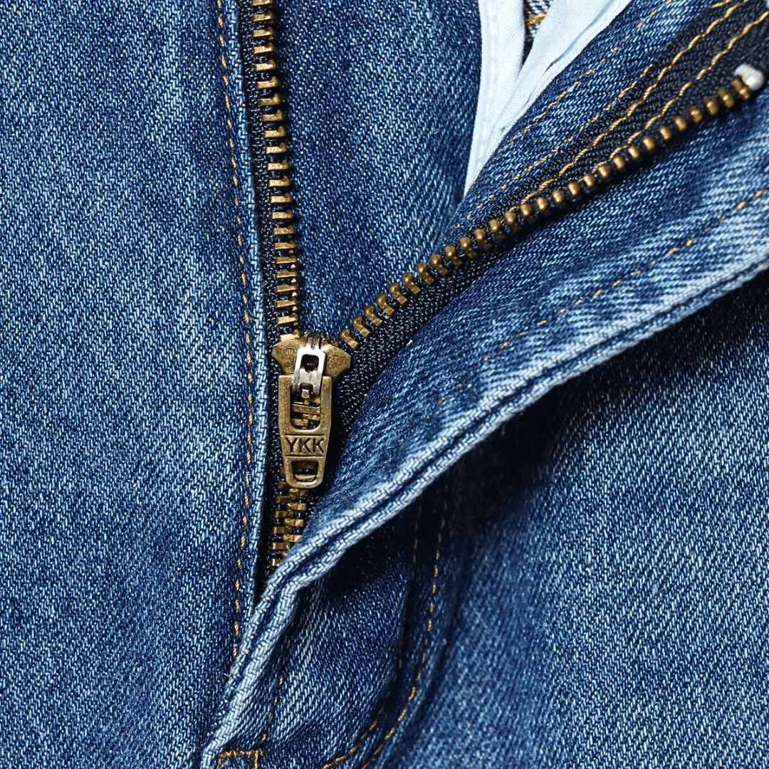 Jeans mit gebogenem Bein