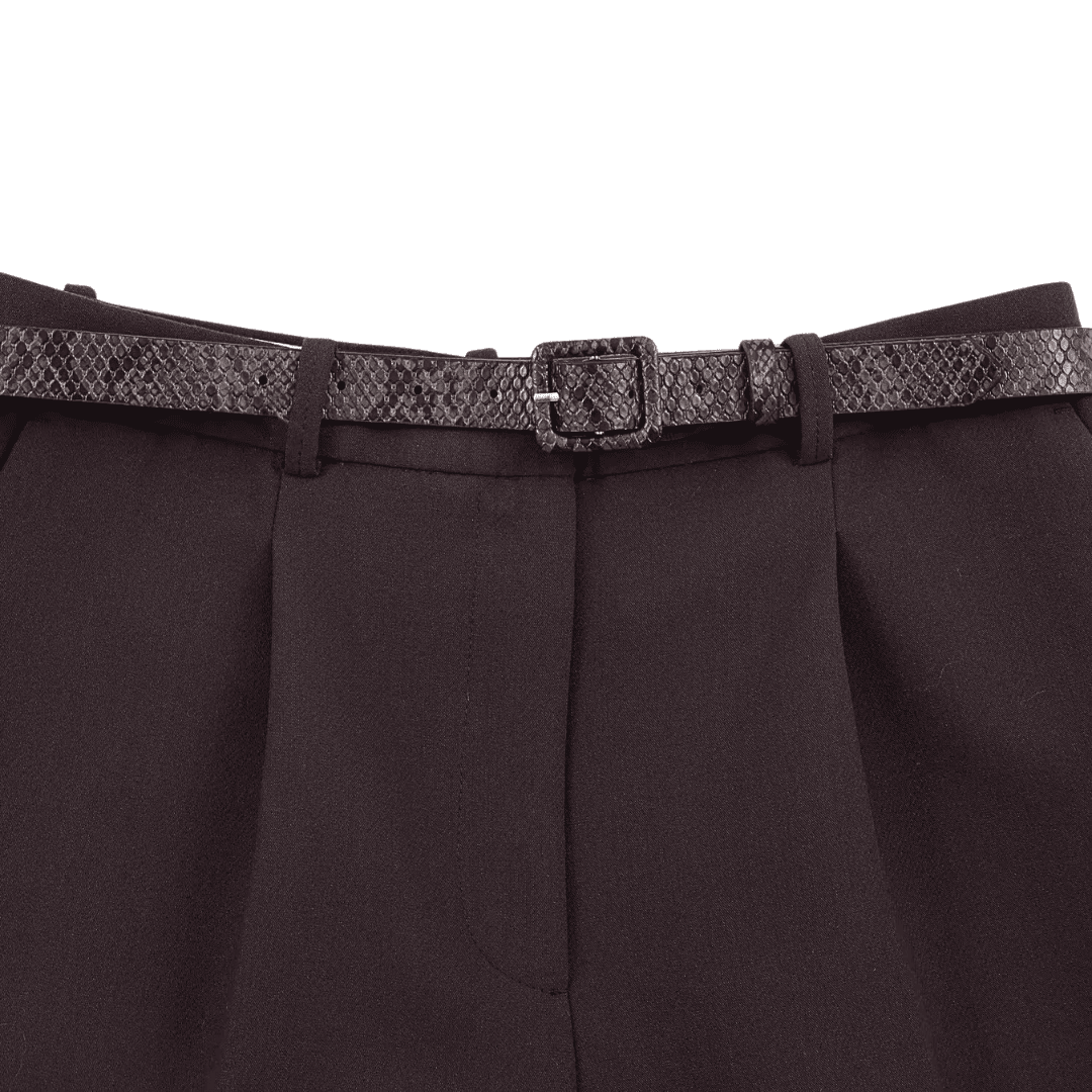 High-Waisted Cargo-Shorts mit Gürtel