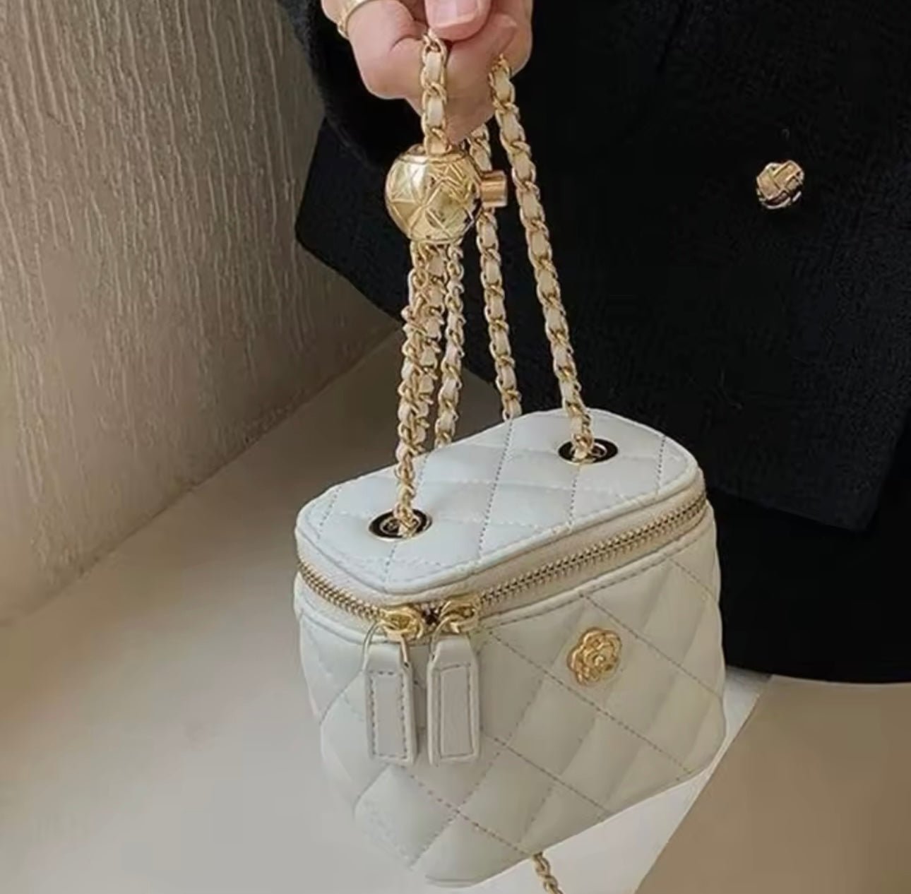 Chloe Vintage Vanity Crossbody Bag - Glowletix Inc.