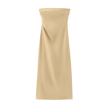 Klassisches trägerloses Etuikleid