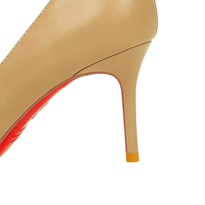 Klassische Stiletto-Pumps mit spitzer Zehenpartie