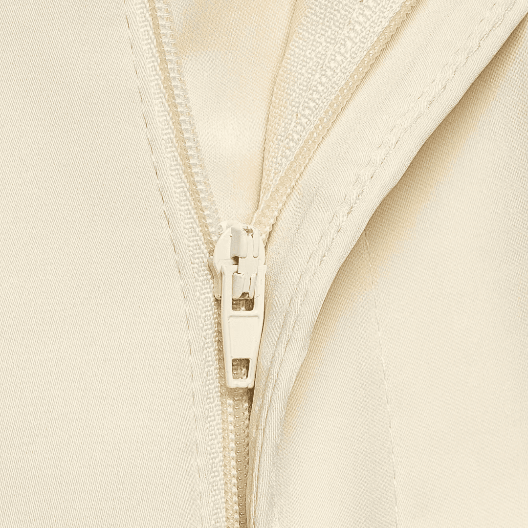 Satin-Shorts mit hohem Bund und Spitzenbesatz