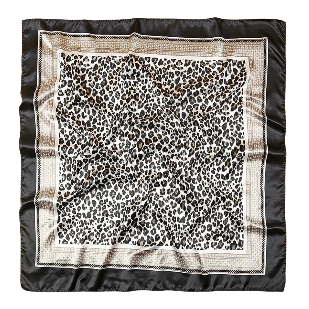 Quadratischer Schal mit Satindruck