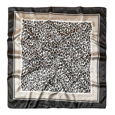 Quadratischer Schal mit Satindruck