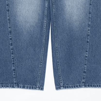 Jeans mit gebogenem Bein